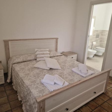 Отель Claudia'S House Санта-Тереза-Галлура Экстерьер фото
