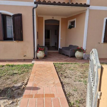 Отель Claudia'S House Санта-Тереза-Галлура Экстерьер фото