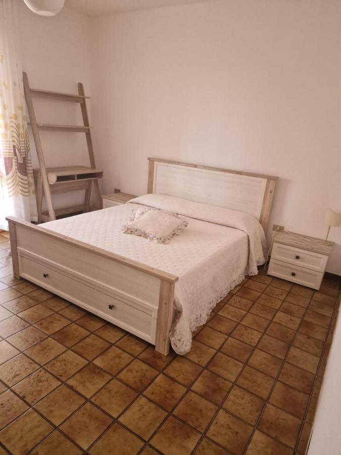 Отель Claudia'S House Санта-Тереза-Галлура Экстерьер фото