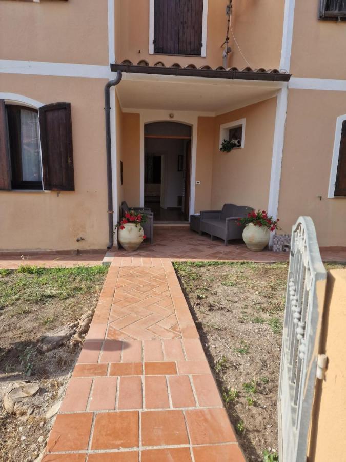 Отель Claudia'S House Санта-Тереза-Галлура Экстерьер фото